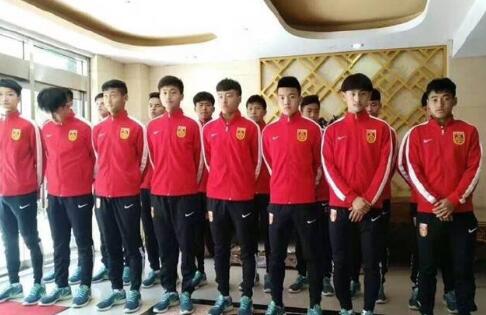 国产jjizz女人老师多水免费